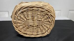Small Wicker And Metal Scroll Handle Basket 11.5” Tall - 8” X 11” Oval *Clean | eBay