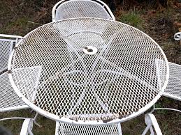 Russell Woodard Round Mesh Patio Table and 4 Chairs Set For ...