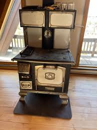 Majestic Wood Burning Antique Cook Stove 6 Burners, 2 ...