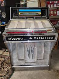 Vintage Wurlitzer Juke Box Complete Working Condition