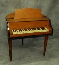 Sold at Auction: RUDOLPH WURLITZER CO. 'STUDENT BUTTERFLY ...