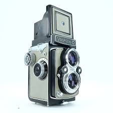 Yashica-D with Yashikor 80mm f/3.5 Lenses – Hard to Find ...