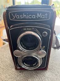 Yashica MAT Copal MXV Medium Format Camera. Sound but non-Functional with case | eBay Australia