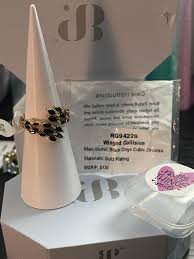 RG89231 Crowned In Radiance SZ 6 bomb party | Mercari