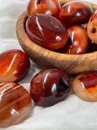 Carnelian Palm Stone – Mountain Hollow