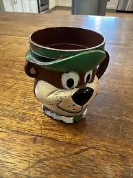 Vtg 1961 Hanna Barbera Yogi Bear Plastic Cup Mug 3D F&F MOLD & DIEWORKS, INC. | eBay
