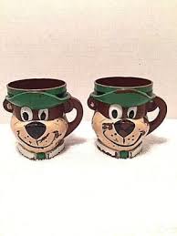 2 YOGI BEAR PLASTIC MUGS CUPS Hanna Barbera 1961 Vintage Antique Mold Die Works | eBay