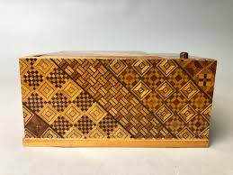 Y7814 BOX Hakone woodwork accessory cigarette case gimmick Japan antiq – Hareitiba Japanese Antique