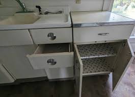 How to get old retro cabinets and sink sprayed in Fremont?
