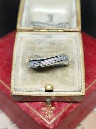 Beautiful Vintage Hallmarked Decorative Wave Crossover ...