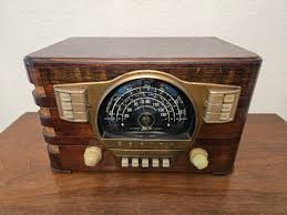 Zenith Model 7S529 Radio – A Restored Vintage Classic ...