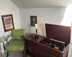 Retro Microphone Lamp: Handmade Music Lover Gift ...