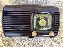 Nostalgia Vintage Bakelite Zenith tabletop Radio Works | eBay