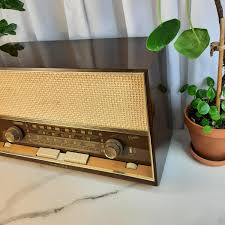 HUGE Graetz Polka Tube and Transistor Radio - Etsy Australia